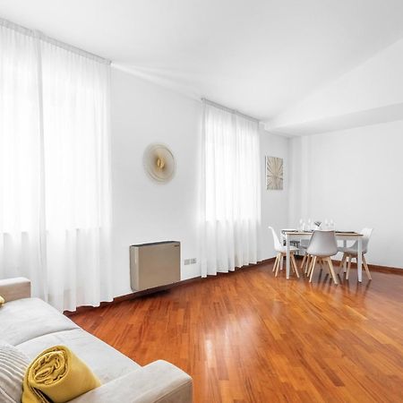Central Luxurious Apartment Duomo A/C-Wi-Fi Free Milano Dış mekan fotoğraf