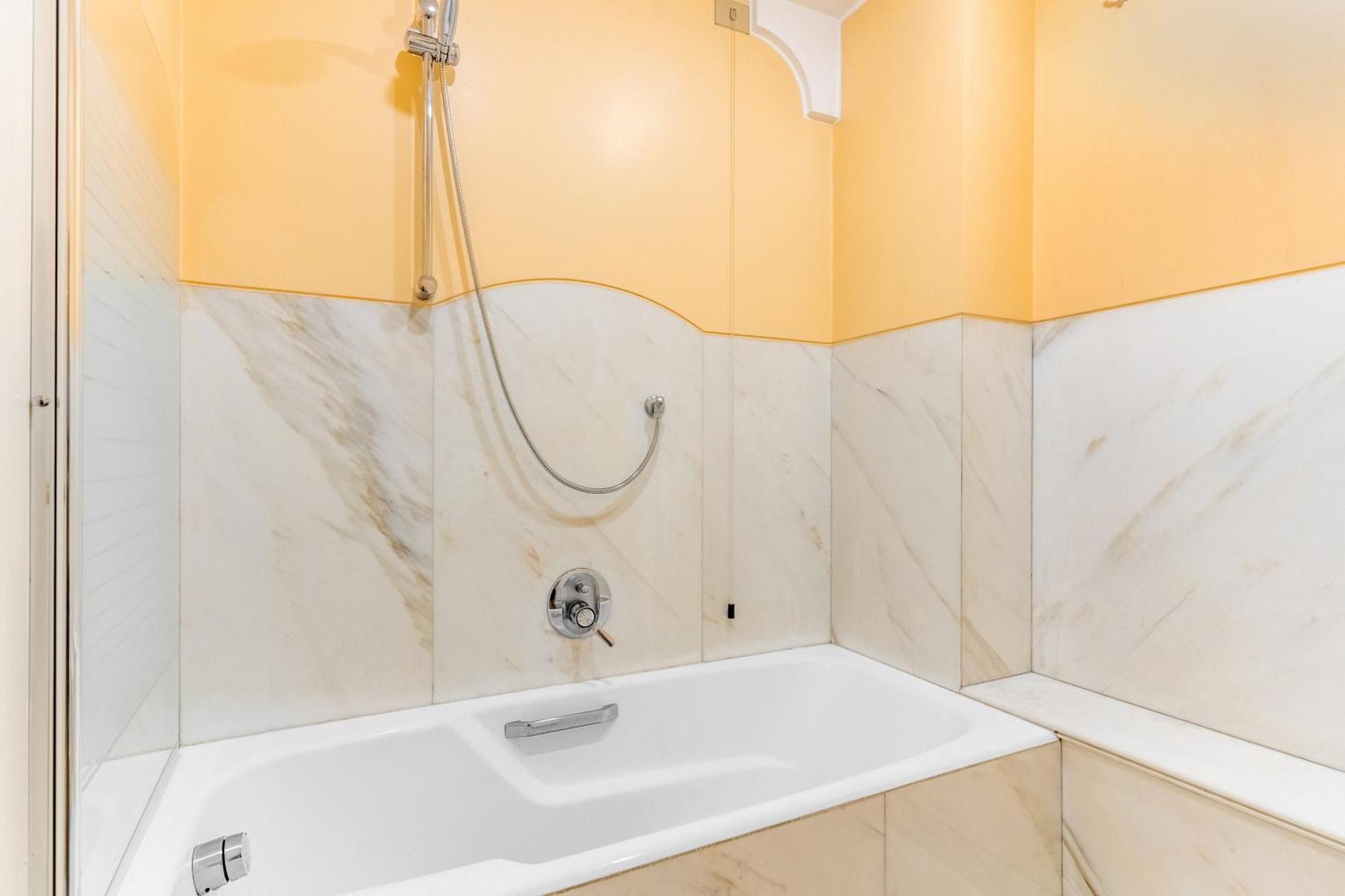 Central Luxurious Apartment Duomo A/C-Wi-Fi Free Milano Dış mekan fotoğraf