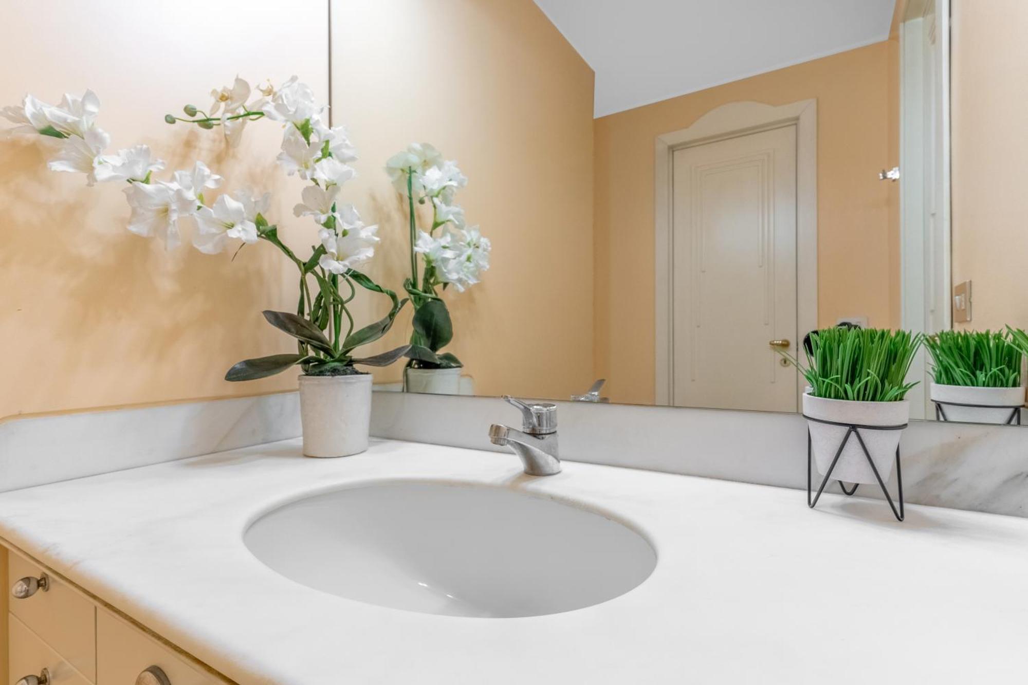 Central Luxurious Apartment Duomo A/C-Wi-Fi Free Milano Dış mekan fotoğraf