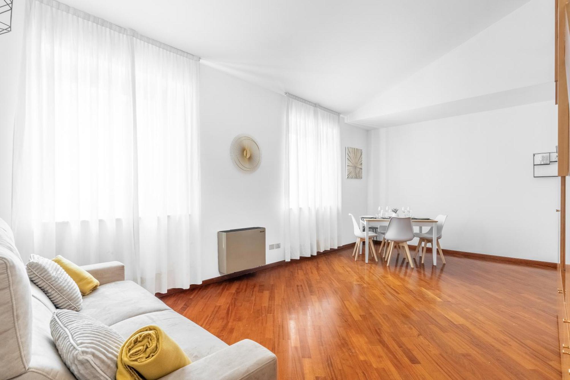Central Luxurious Apartment Duomo A/C-Wi-Fi Free Milano Dış mekan fotoğraf